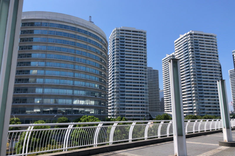 パシフィコ横浜の前のビル群