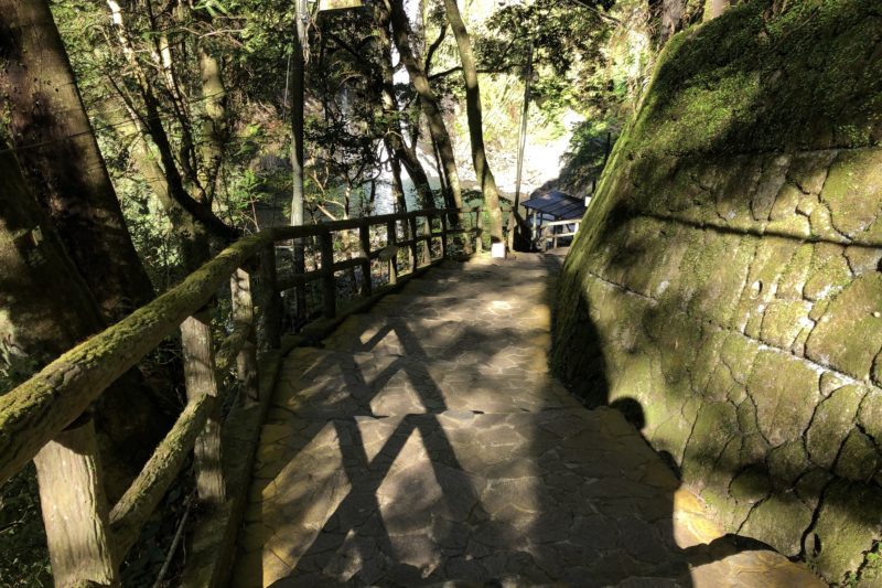 河津七滝の大滝への階段