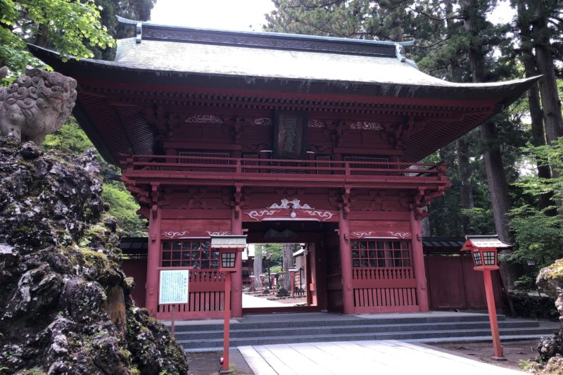 富士浅間神社の門