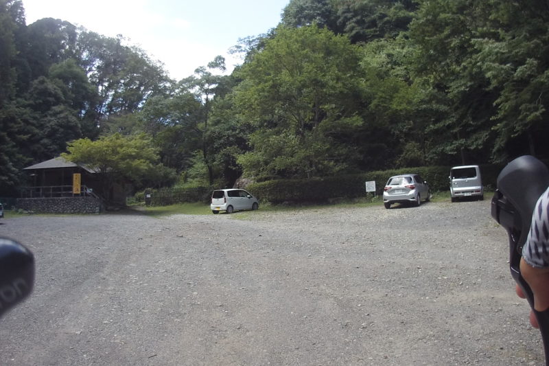 八菅山いこいの森あおぞら館の駐車場