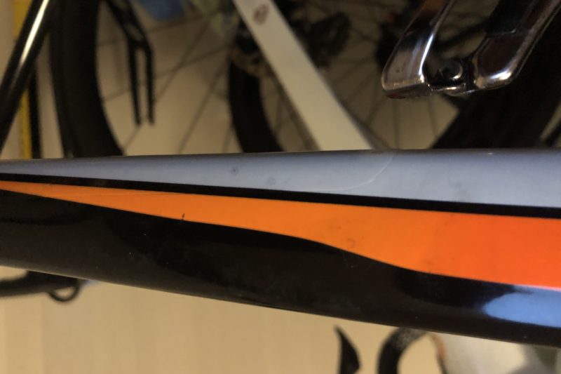 新しいチェーンステープロテクターを貼ったところ