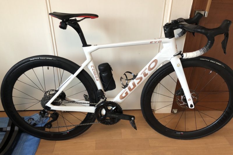 astuto SKYLINE 3.0をロードバイクへとりつけたところ