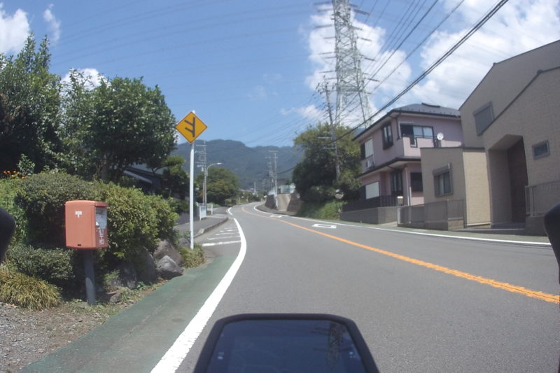 ヤビツ峠への上り