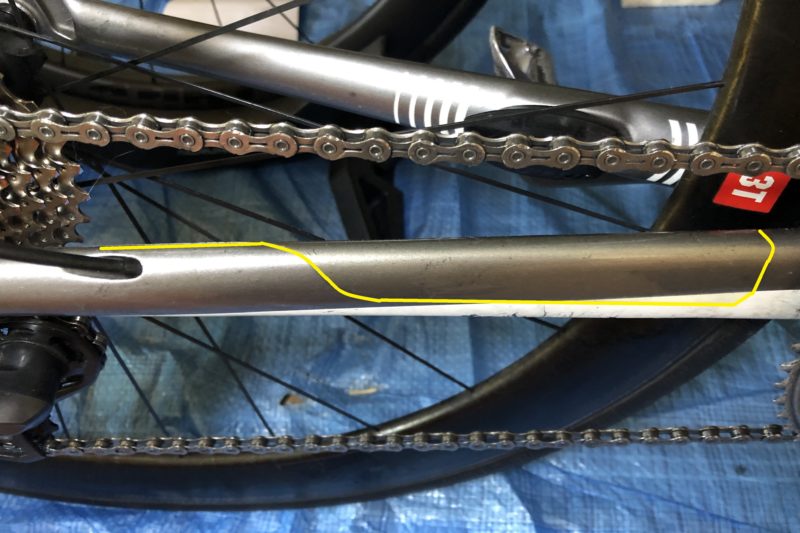 ロードバイクのチェーンステープロテクター