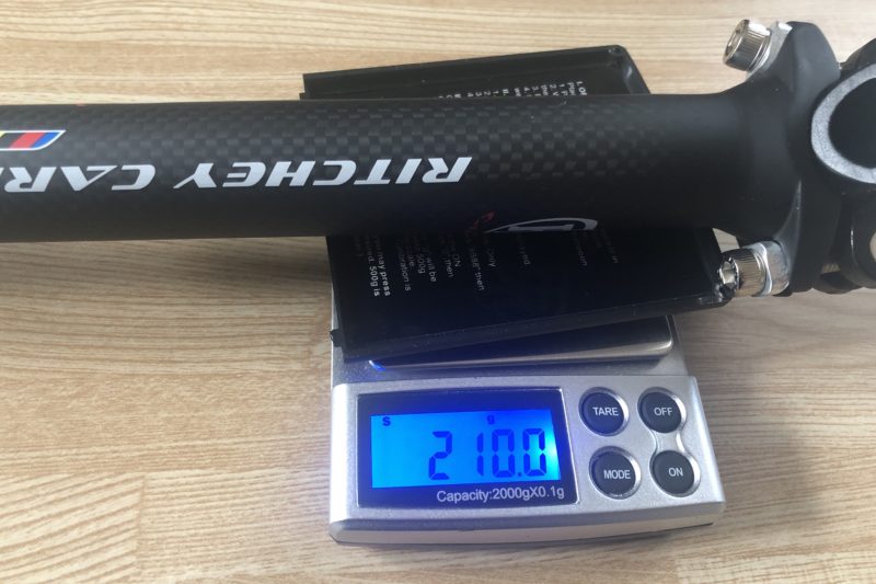 購入したシートポストの重量測定