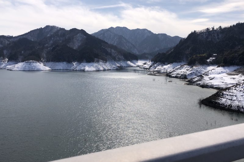 貯水率が半分しかない宮ケ瀬湖