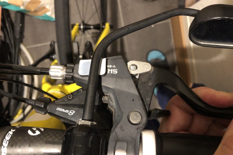 クロスバイクのブレーキレバー稼働量